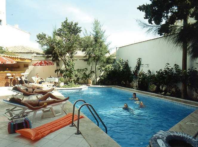 Akdeniz Apart Hotel Kusadasi Exterior foto